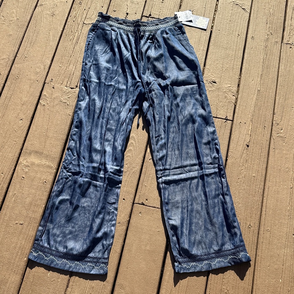 Indigo & Lace Women's Straight-Leg Wide Pants In Chambray Denim Blue Size M